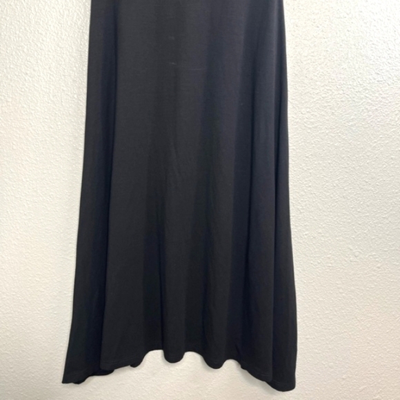 Reformation Black Minimalist Soft Jersey knit Short-sleeve Midi A-Line Dress - Picture 4 of 13